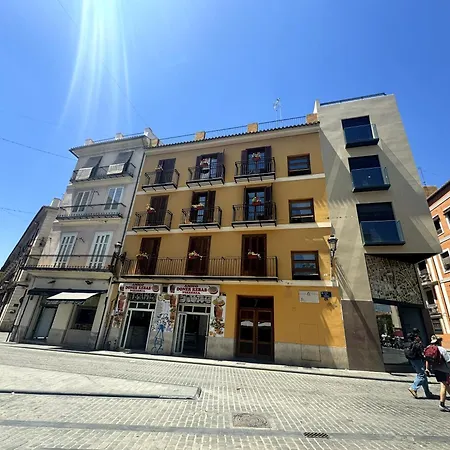 Precioso En La Plaza Del Tossal